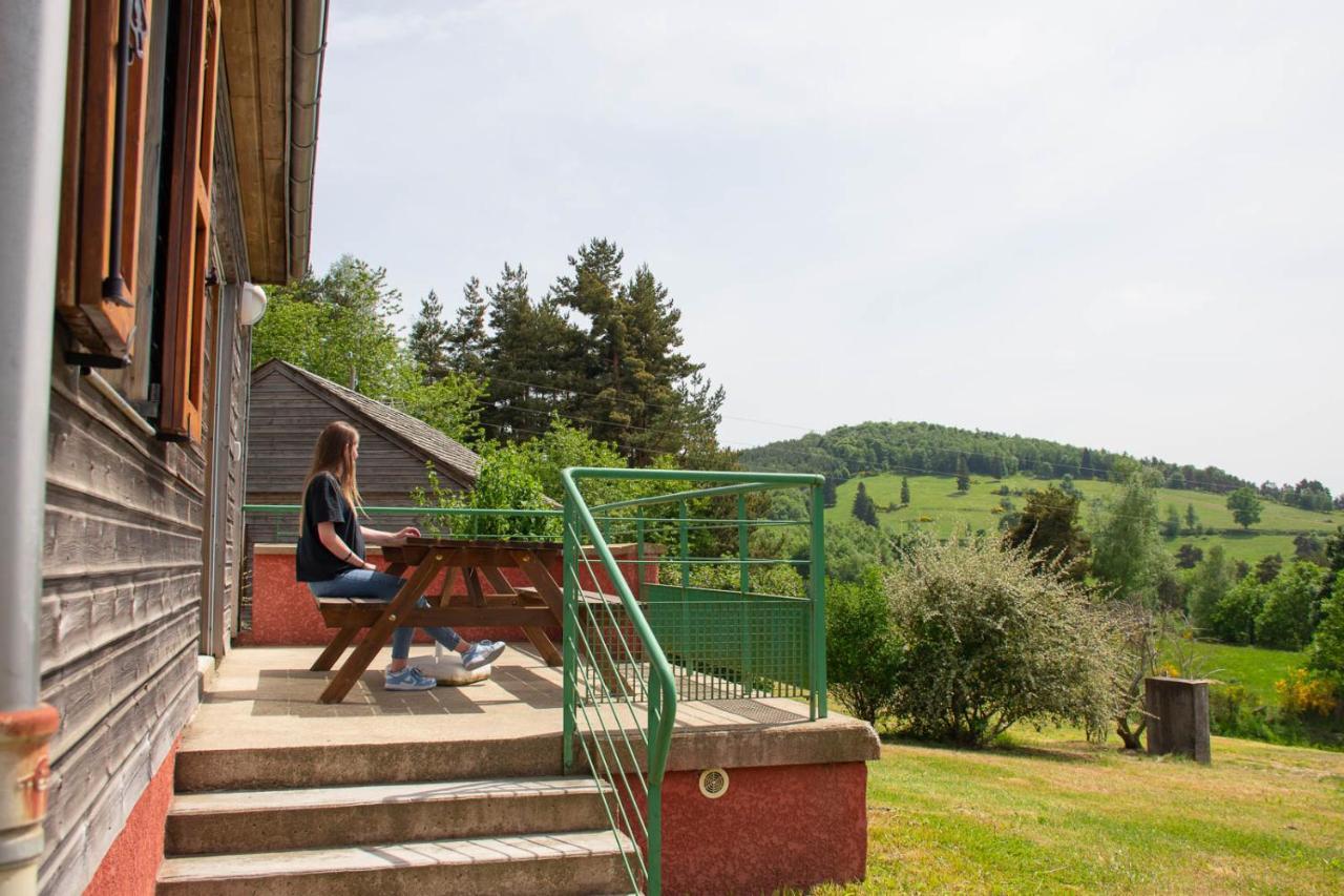 Les Chalets De La Vallee Du Bes Albaret-le-Comtal Exterior photo